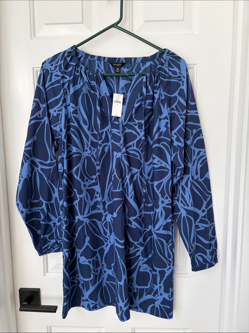 Banana Republic Long-Sleeve Blue Abstract Swim Rash Guard